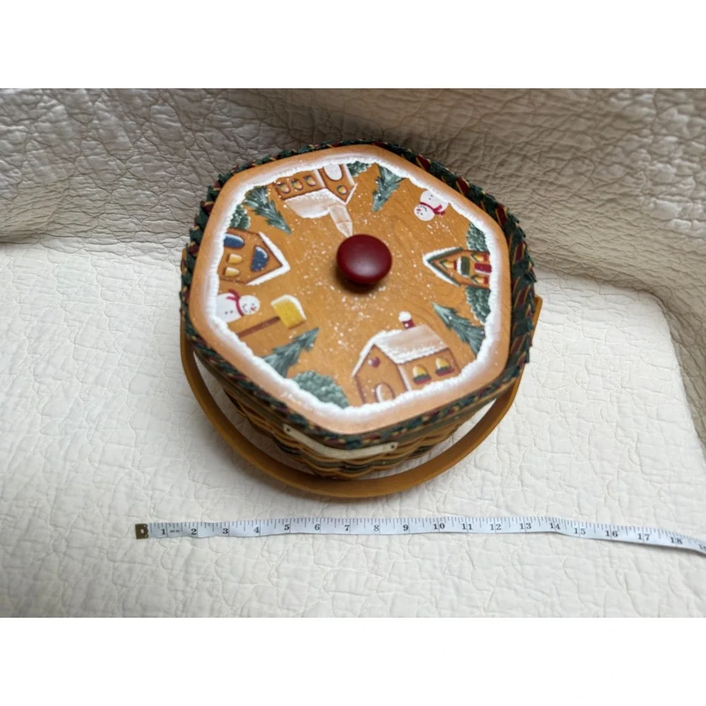 NEW Longaberger 1997 Christmas Collection Basket Painted Lid, Liner, protector